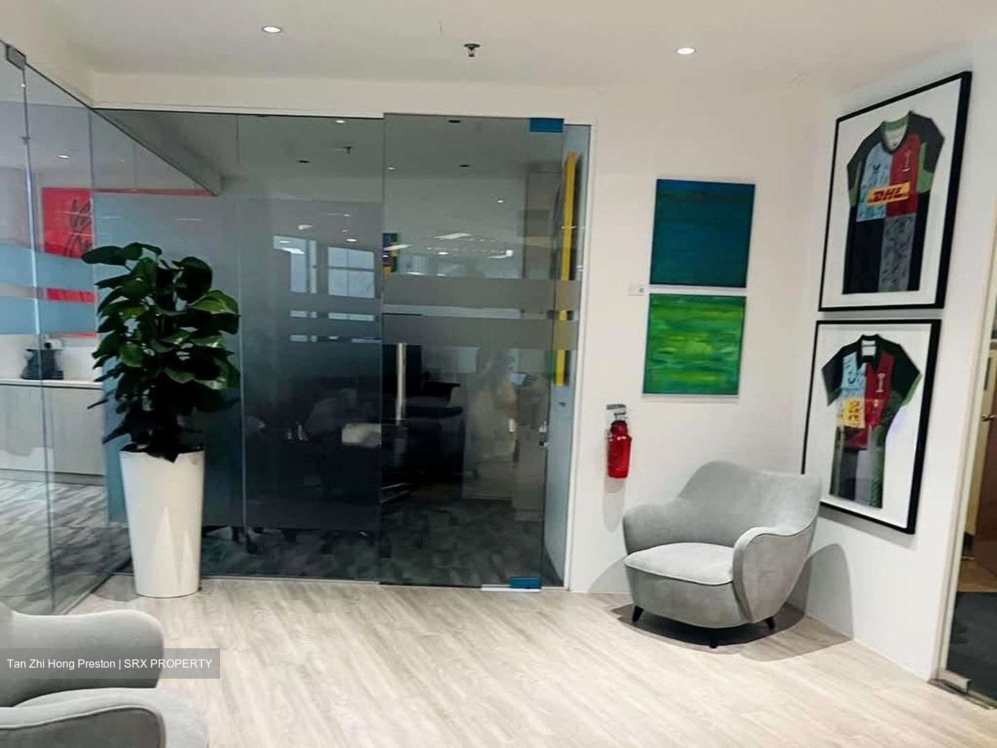 20 Collyer Quay (D1), Office #570052771